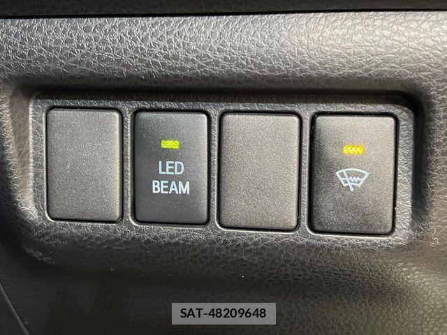 Toyota HARRIER 2018-03 8245315-7