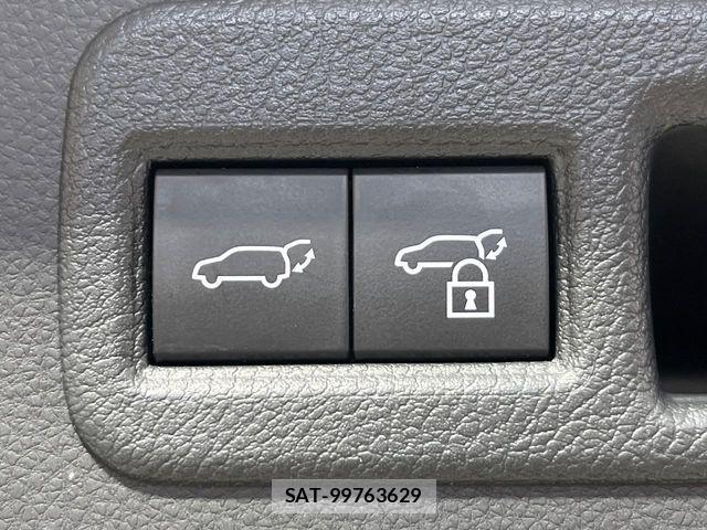 Toyota HARRIER 2021-09 8245314-6