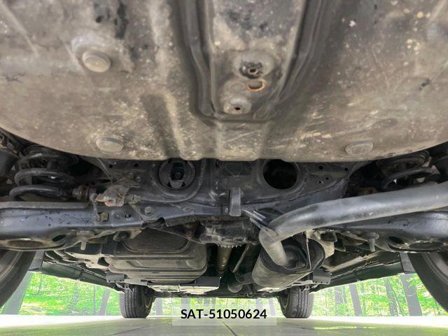 Toyota HARRIER 2015-08 8245317-19