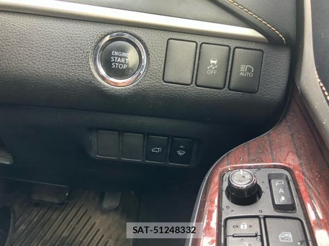 Toyota HARRIER 2015-11 8245320-22