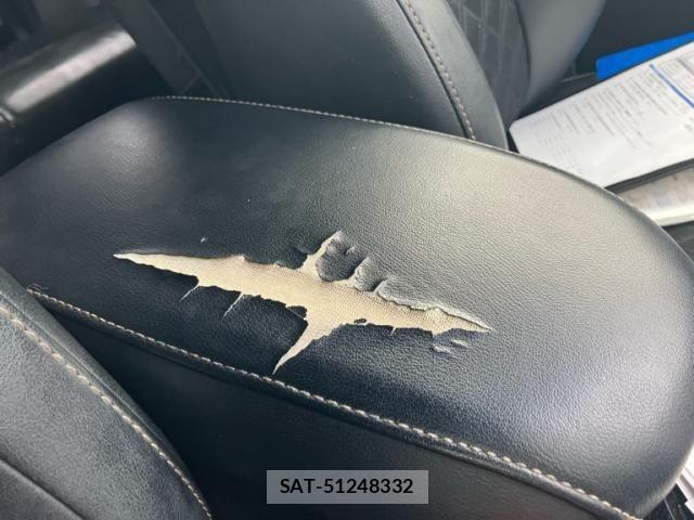 Toyota HARRIER 2015-11 8245320-26