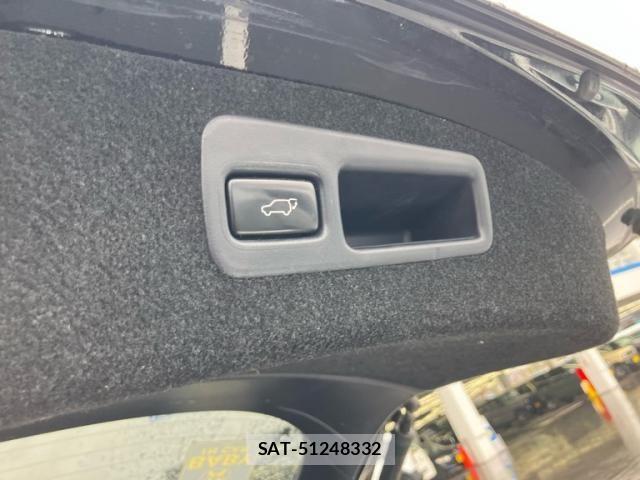 Toyota HARRIER 2015-11 8245320-6