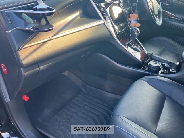 Toyota HARRIER 2016-02 8366132-15