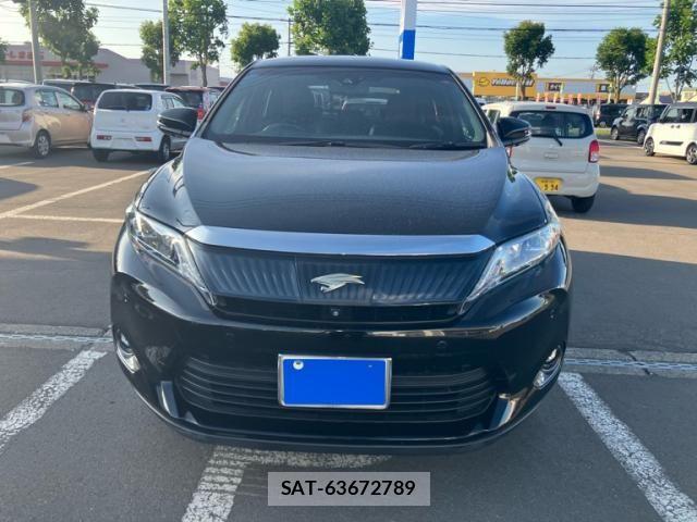 Toyota HARRIER 2016-02 8366132-1
