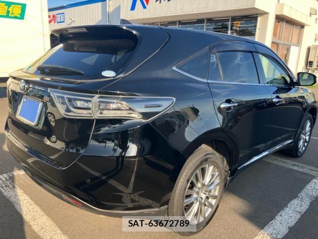 Toyota HARRIER 2016-02 8366132-4