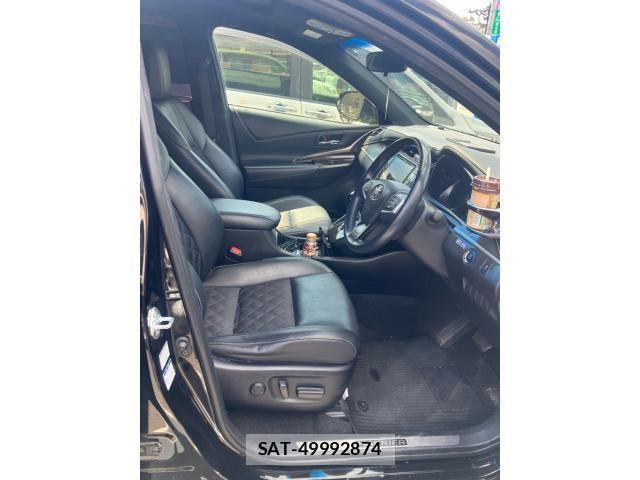 Toyota HARRIER 2015-09 8366134-13