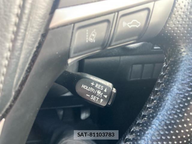 Toyota HARRIER 2017-09 8366135-17