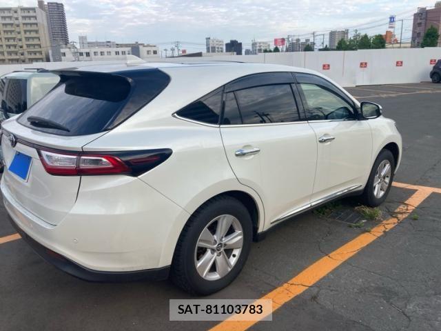 Toyota HARRIER 2017-09 8366135-2
