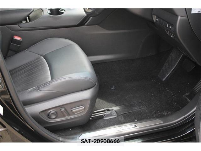 Toyota HARRIER 2021-03 8366133-28