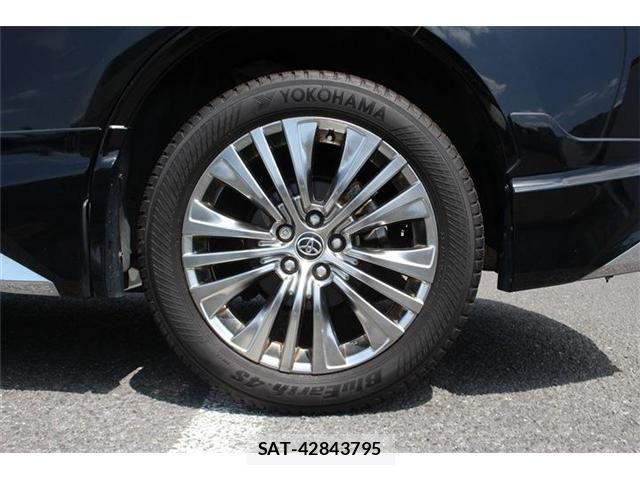 Toyota HARRIER 2020-08 8366129-17
