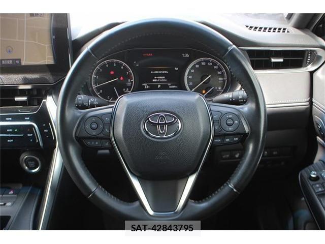 Toyota HARRIER 2020-08 8366129-27