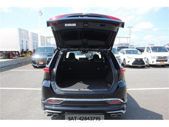 Toyota HARRIER 2020-08 8366129-29