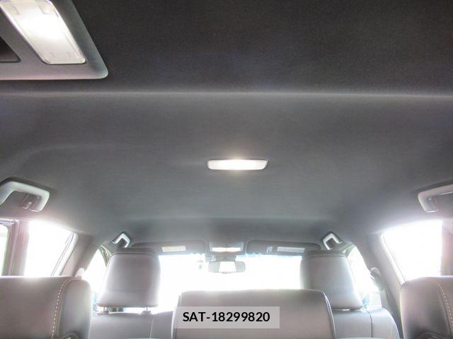 Toyota HARRIER 2017-11 8438184-11