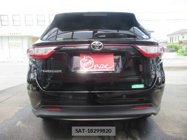 Toyota HARRIER 2017-11 8438184-13
