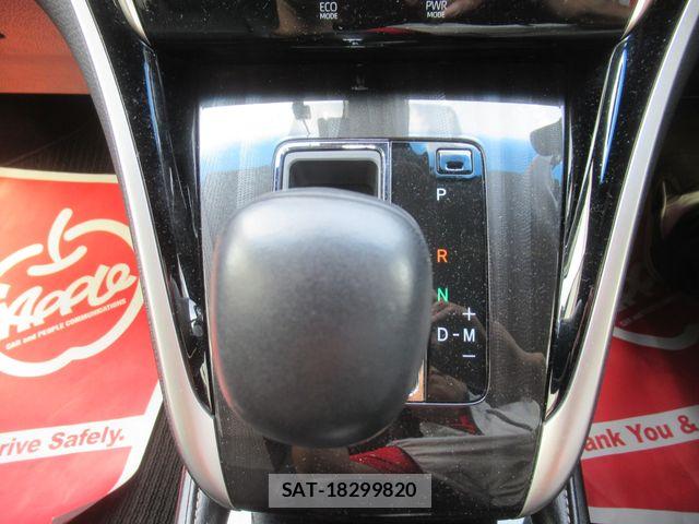 Toyota HARRIER 2017-11 8438184-18
