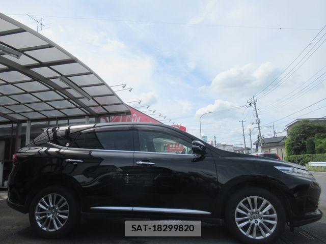Toyota HARRIER 2017-11 8438184-3