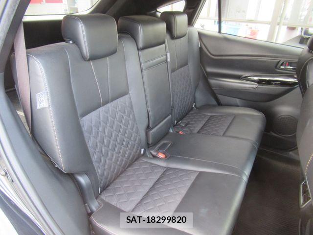 Toyota HARRIER 2017-11 8438184-7