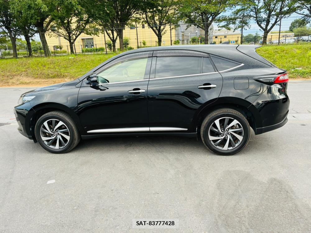 Toyota HARRIER 2019-06 8262098-1