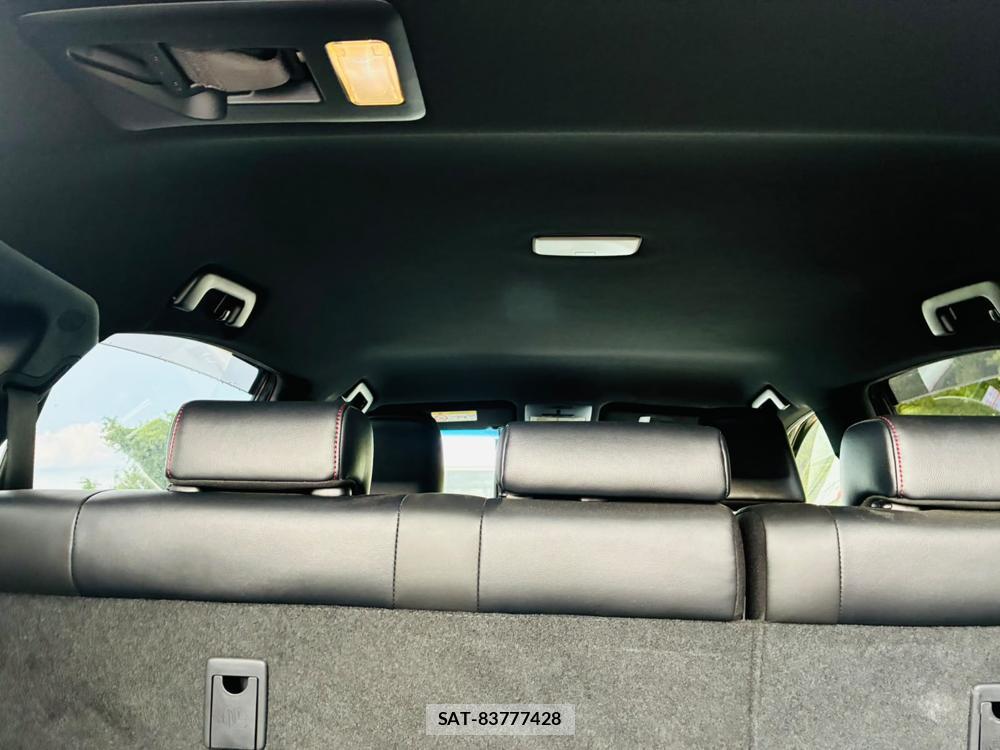Toyota HARRIER 2019-06 8262098-25