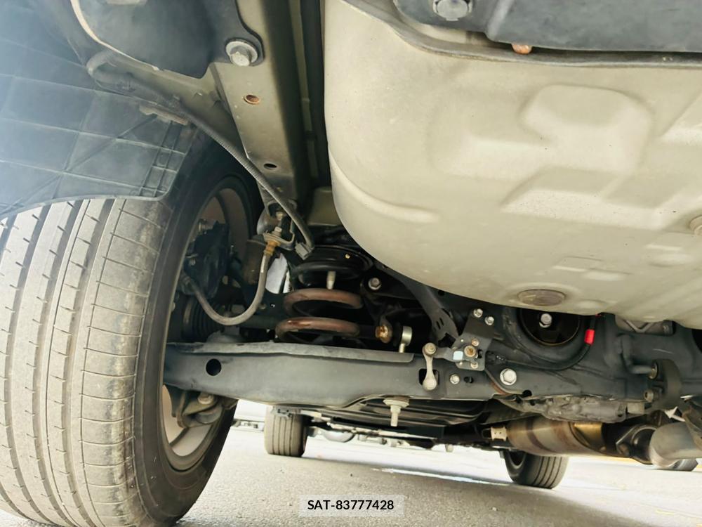 Toyota HARRIER 2019-06 8262098-36