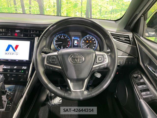 Toyota HARRIER 2018-03 8525082-11