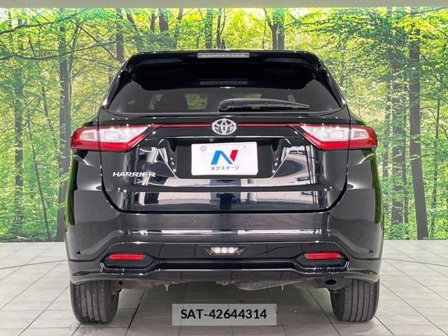 Toyota HARRIER 2018-03 8525082-15