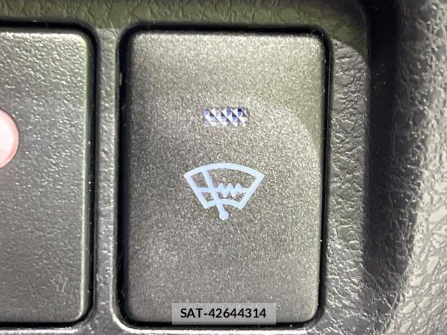 Toyota HARRIER 2018-03 8525082-6