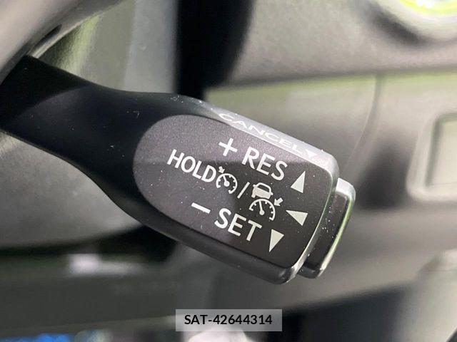 Toyota HARRIER 2018-03 8525082-7