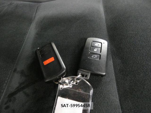 Toyota HARRIER 2015-11 8562071-24