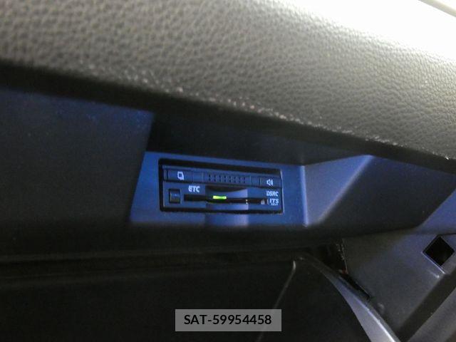 Toyota HARRIER 2015-11 8562071-26