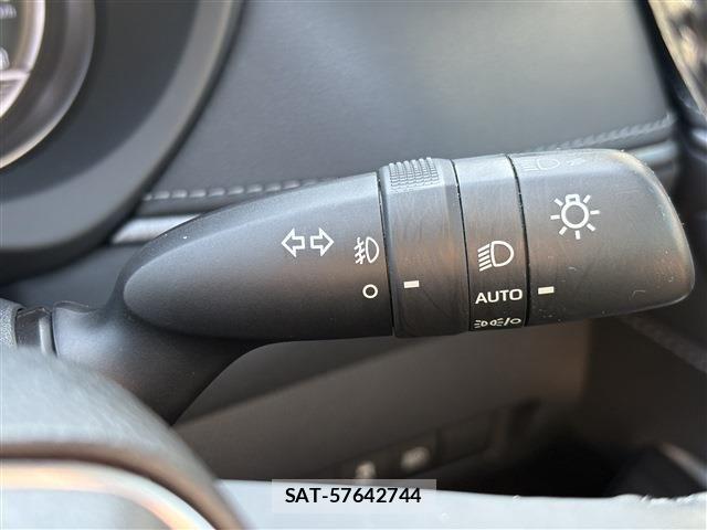 Toyota HARRIER 2021-07 8626970-25