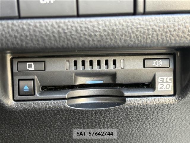 Toyota HARRIER 2021-07 8626970-28