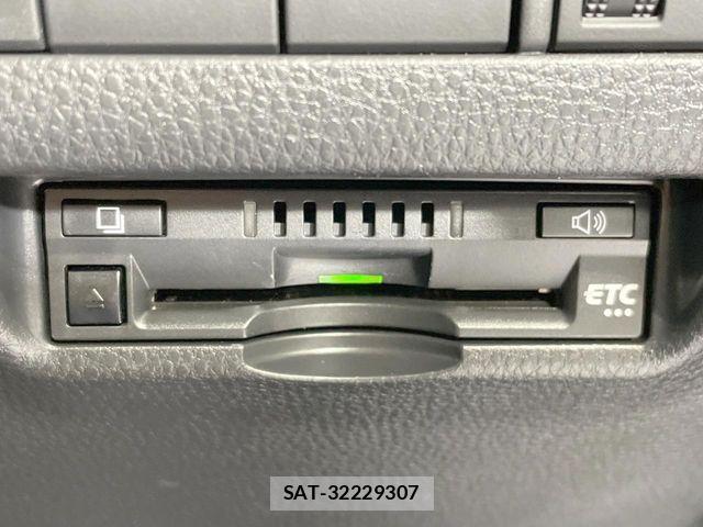 Toyota HARRIER 2022-01 8659327-7