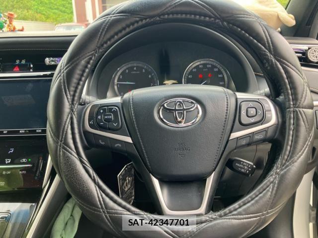 Toyota HARRIER 2019-07 8742486-14