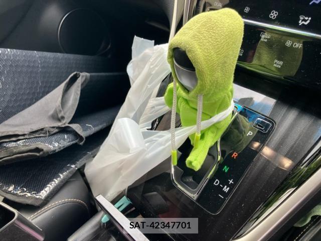 Toyota HARRIER 2019-07 8742486-18