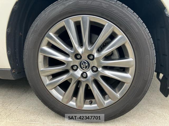 Toyota HARRIER 2019-07 8742486-7