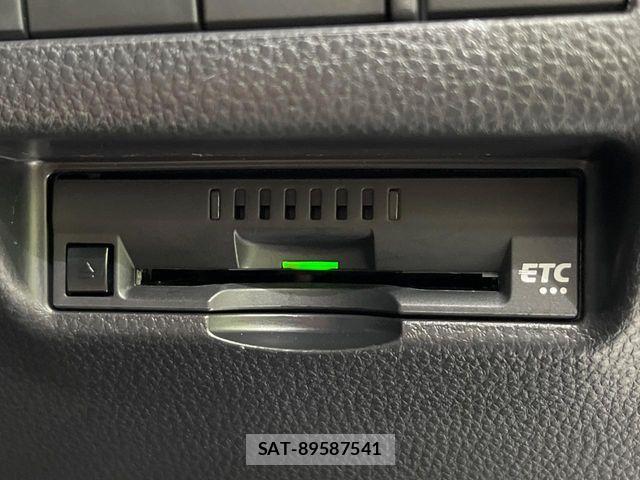 Toyota HARRIER 2022-08 8742488-6