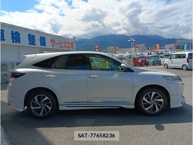 Toyota HARRIER 2017-10 8780453-3