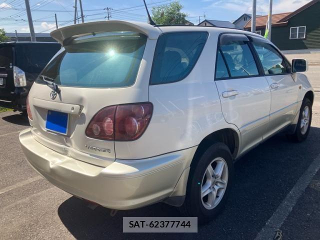 Toyota HARRIER 2000-07 8780456-11