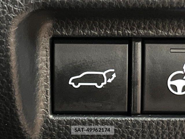 Toyota HARRIER 2023-03 8796100-6