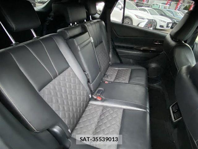 Toyota HARRIER 2016-06 8796104-15