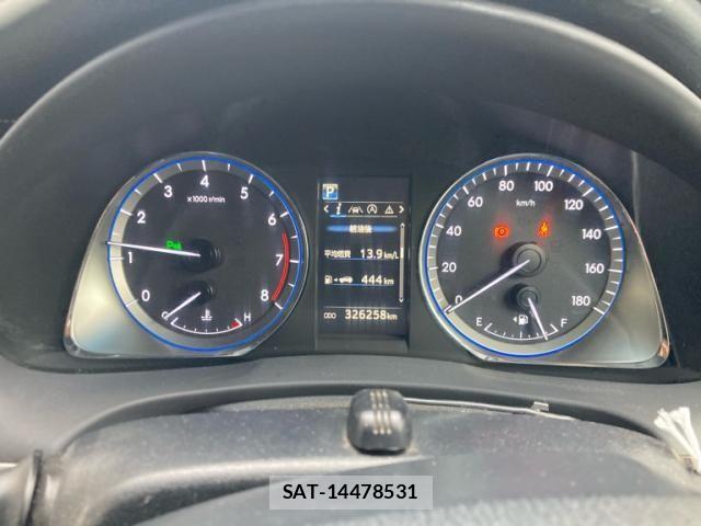 Toyota HARRIER 2017-11 8796105-18