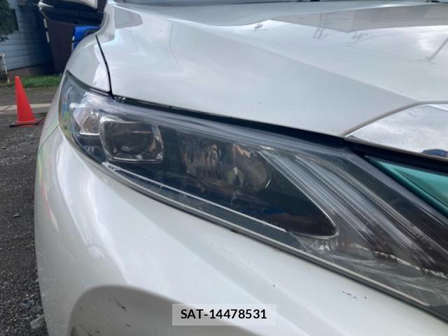 Toyota HARRIER 2017-11 8796105-1