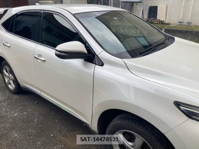 Toyota HARRIER 2017-11 8796105-3