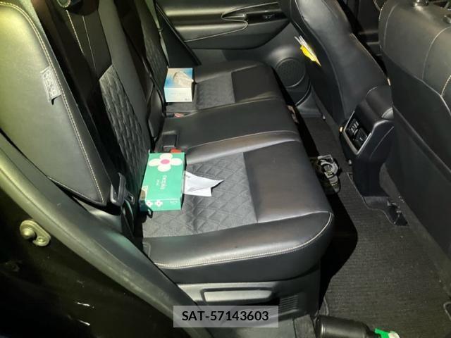 Toyota HARRIER 2019-02 8829278-13