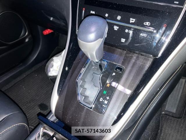 Toyota HARRIER 2019-02 8829278-18