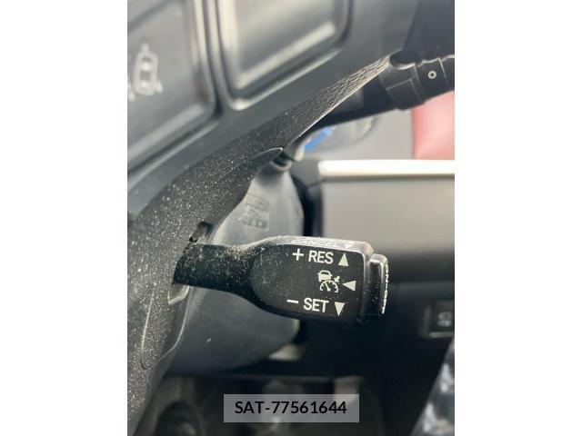 Toyota HARRIER 2014-07 8883673-21