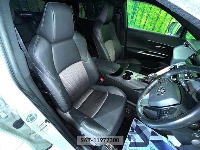 Toyota HARRIER 2021-03 8883672-8