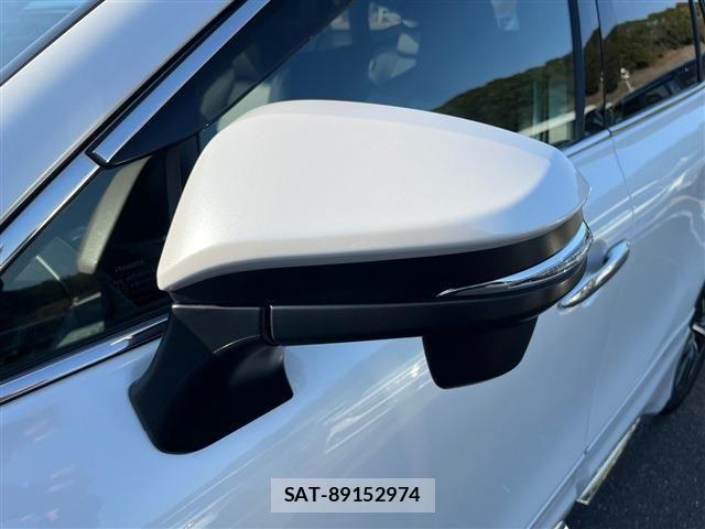 Toyota HARRIER HYBRID 2023-06 807481-18