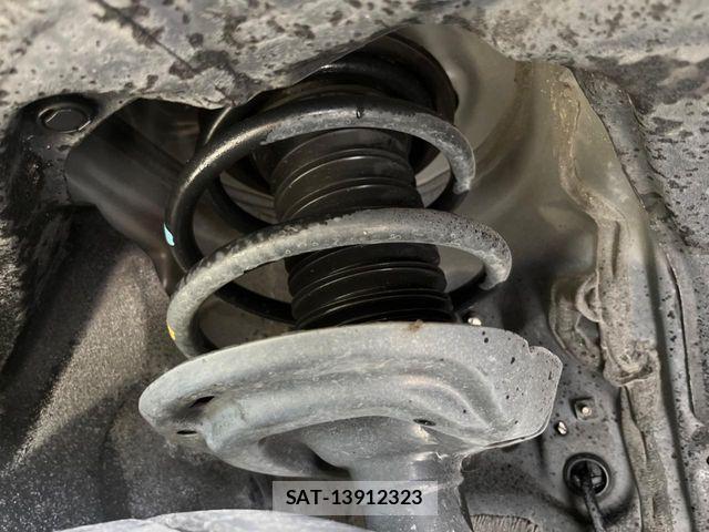 Toyota HARRIER HYBRID 2022-08 1040374-19
